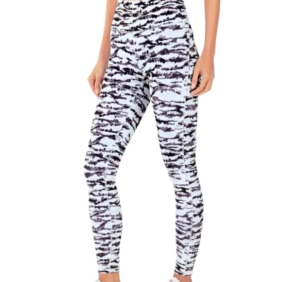 Fabletics Pants - Fabletics Athletic Leggings